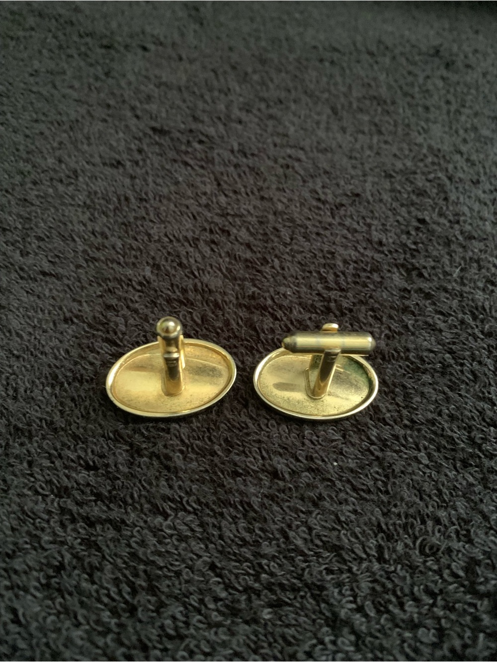 Vintage Classic Gold-Tone Oval Cufflinks - Picture 3 of 4